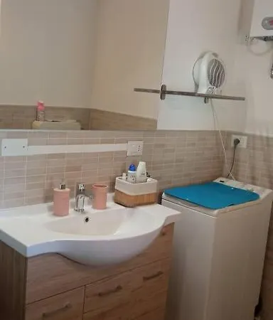 아파트 Monolocale Tra Torino E Alba In Centro 솜마리바 델 보스코